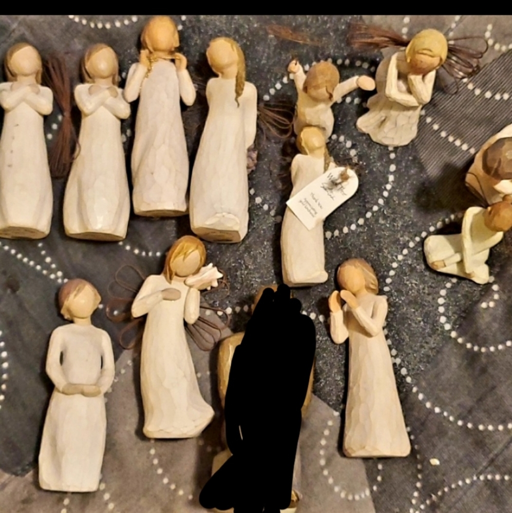 Willow tree figurines